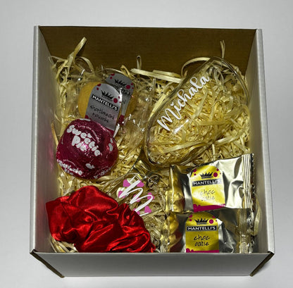 Personalised Valentines day gift box